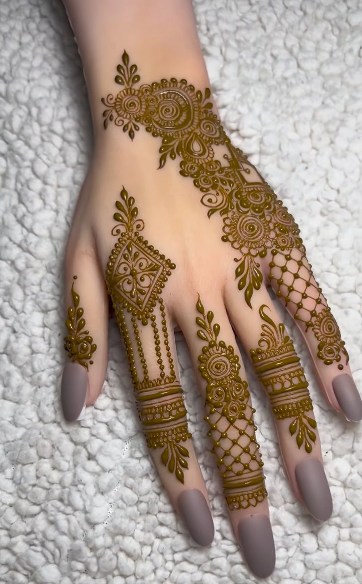 Best Mehndi Design for Punjabi Girls (13) Best Mehndi Design for Punjabi Girls (13)