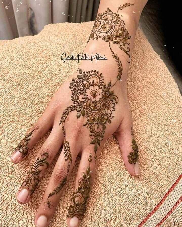 Best Mehndi Design for Punjabi Girls (15) Best Mehndi Design for Punjabi Girls (15)