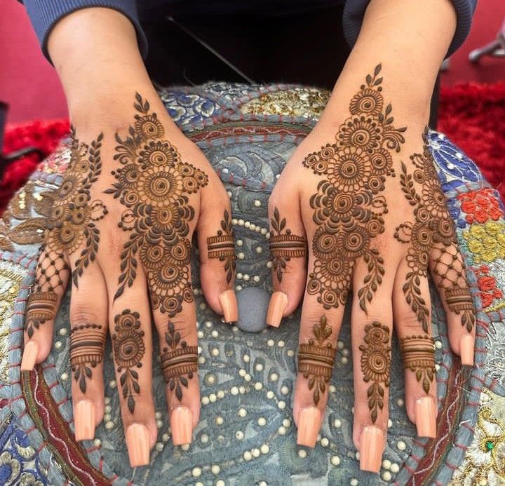 Best Mehndi Design for Punjabi Girls (22) Best Mehndi Design for Punjabi Girls (22)