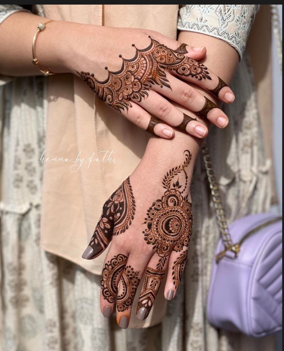 Easy Karva Chauth Mehndi Design (21)