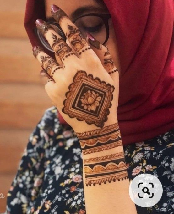 Easy Karva Chauth Mehndi Design (38)
