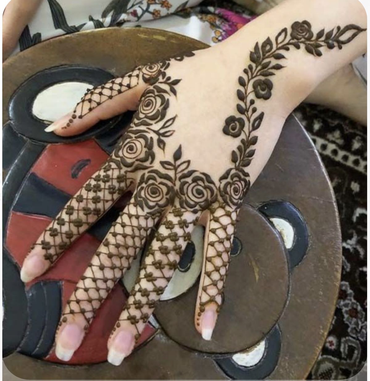 Easy Karva Chauth Mehndi Design (4)