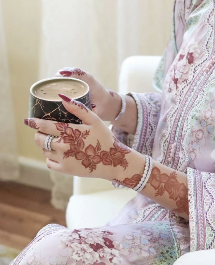 Easy Mehndi Arabic Design Images (2)