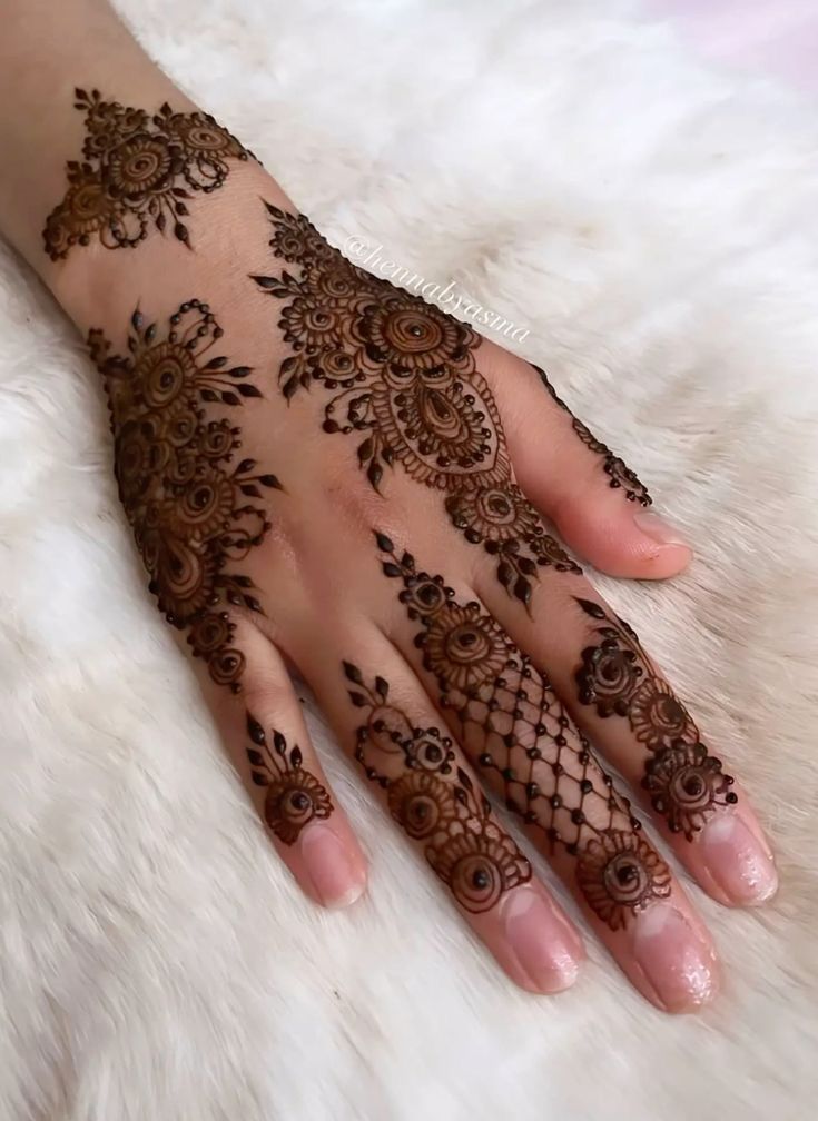 Easy Mehndi Arabic Design Images (31)
