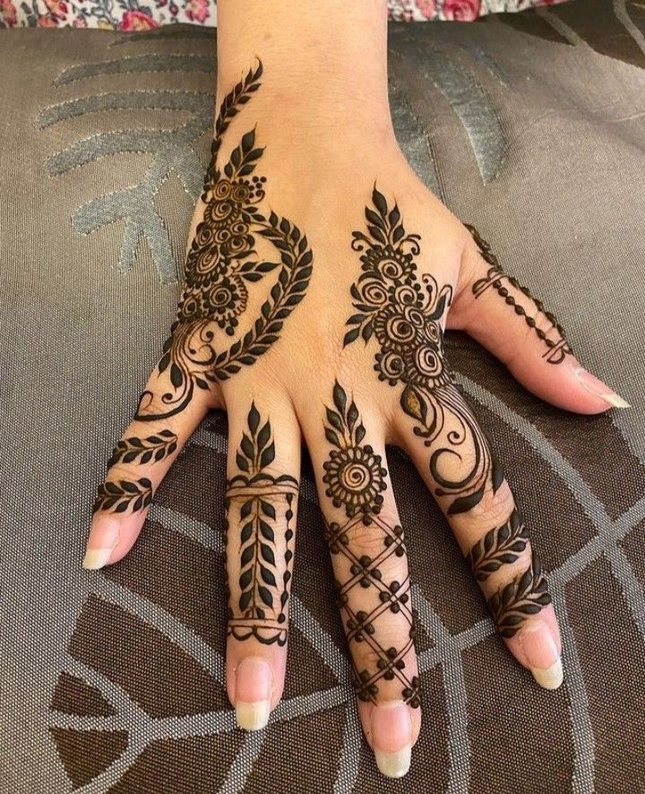 Easy Mehndi Arabic Design Images (39)