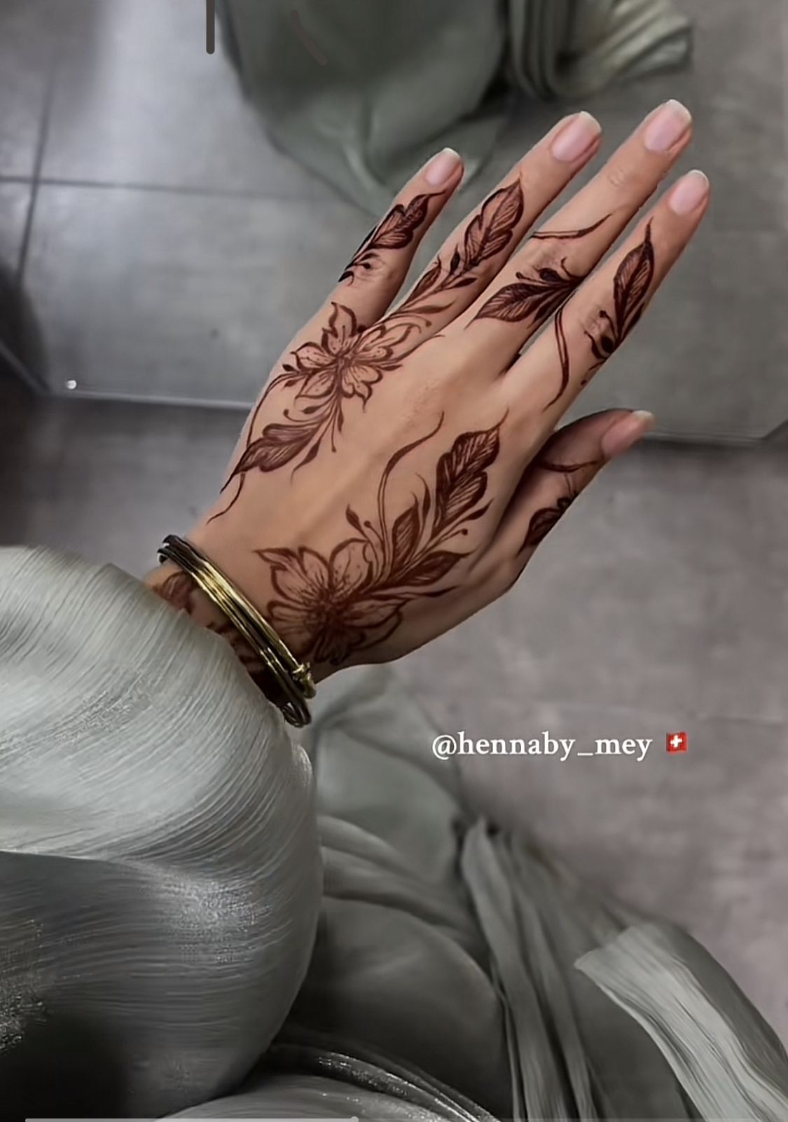 Easy Mehndi Arabic Design Images (6)