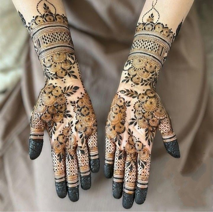 Easy Mehndi Designs for Karva Chauth (38)