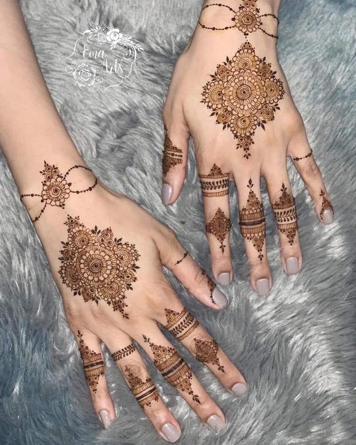 Easy and Beautiful Mehndi Design (8) Easy and Beautiful Mehndi Design (8)