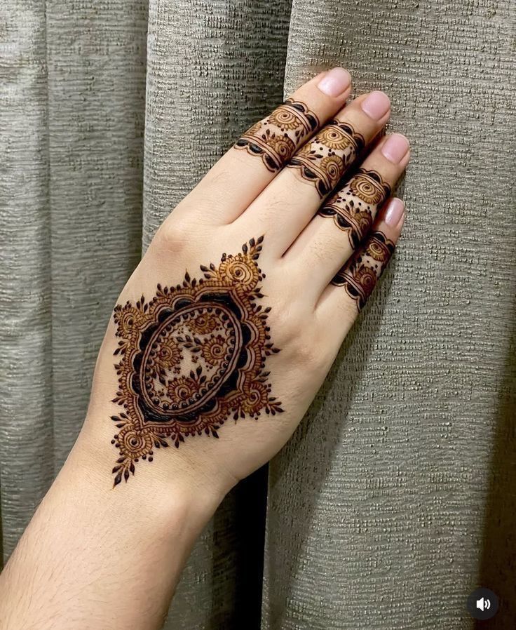 Finger Mehndi Design with Shaded Style Finger Mehndi Design with Shaded Style
