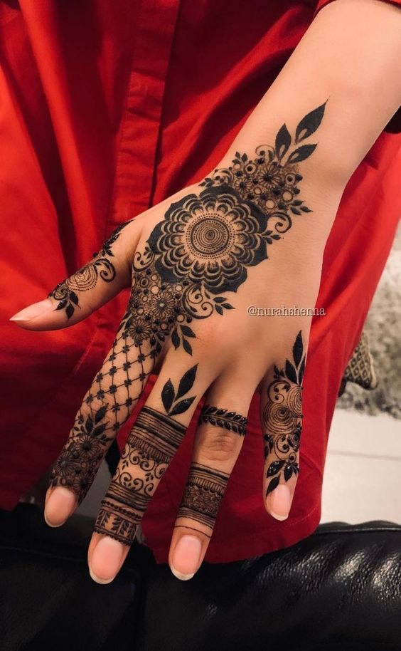 Full Hand Mehndi Design (39)