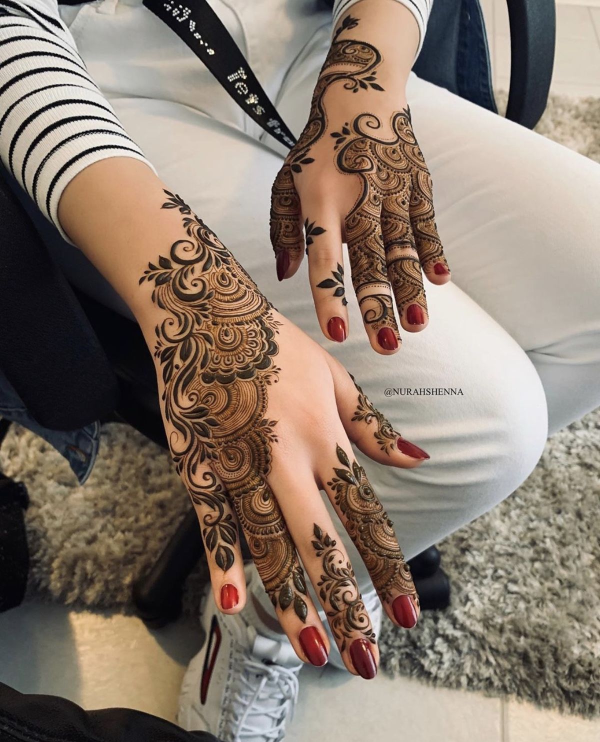 Full Hand Mehndi Design (40)