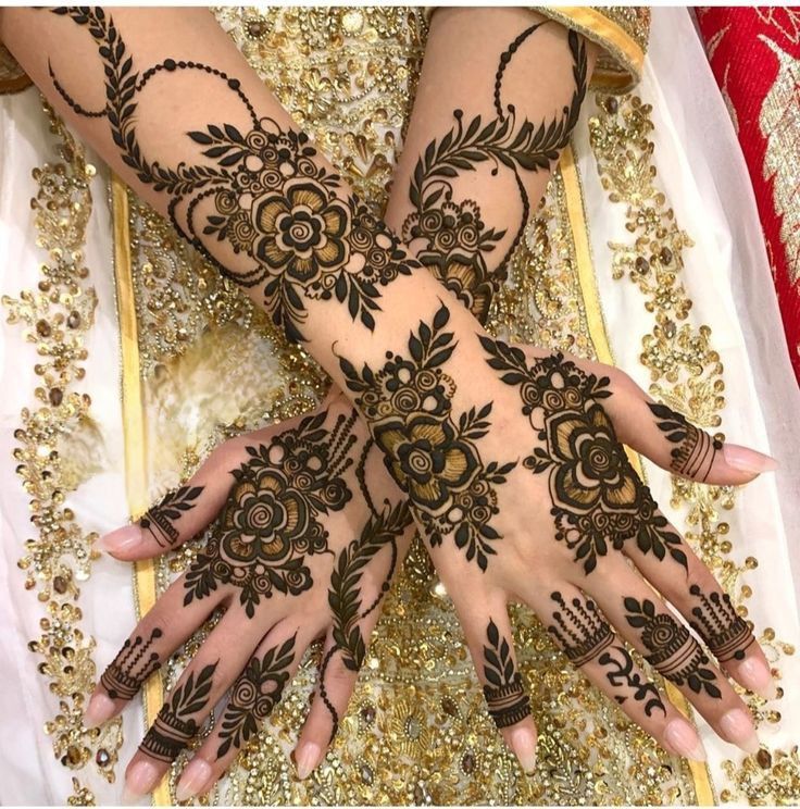 Full Hand Modern Mehndi Design (12)