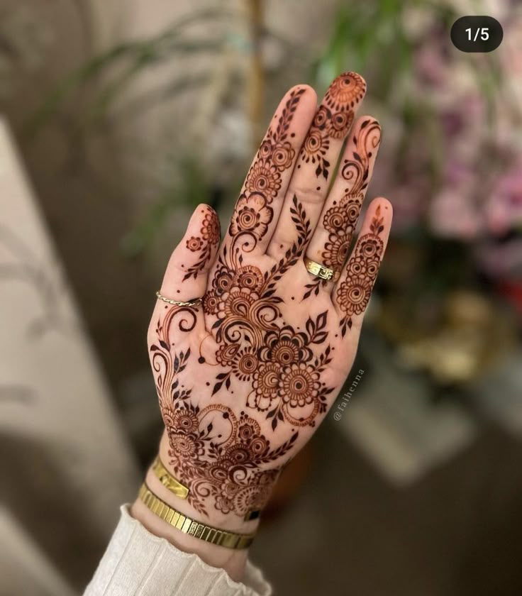 Full Hand Modern Mehndi Design (36)