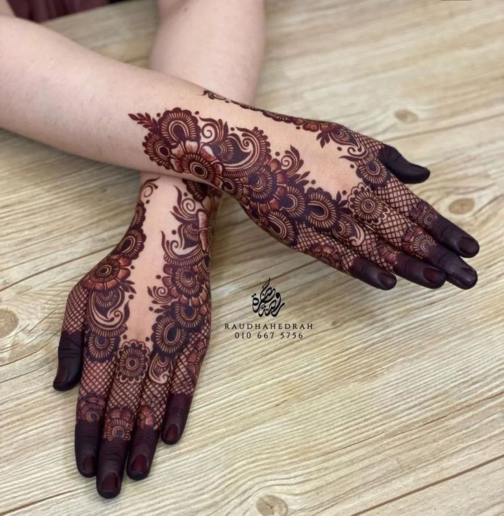 Full Hand Modern Mehndi Design (64)