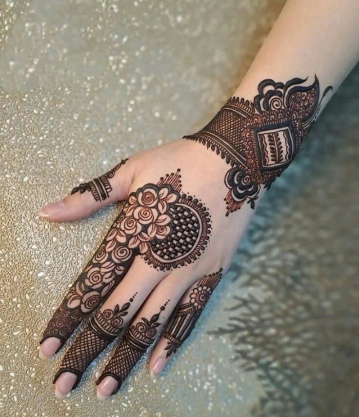 Full Hand Modern Mehndi Design (76)