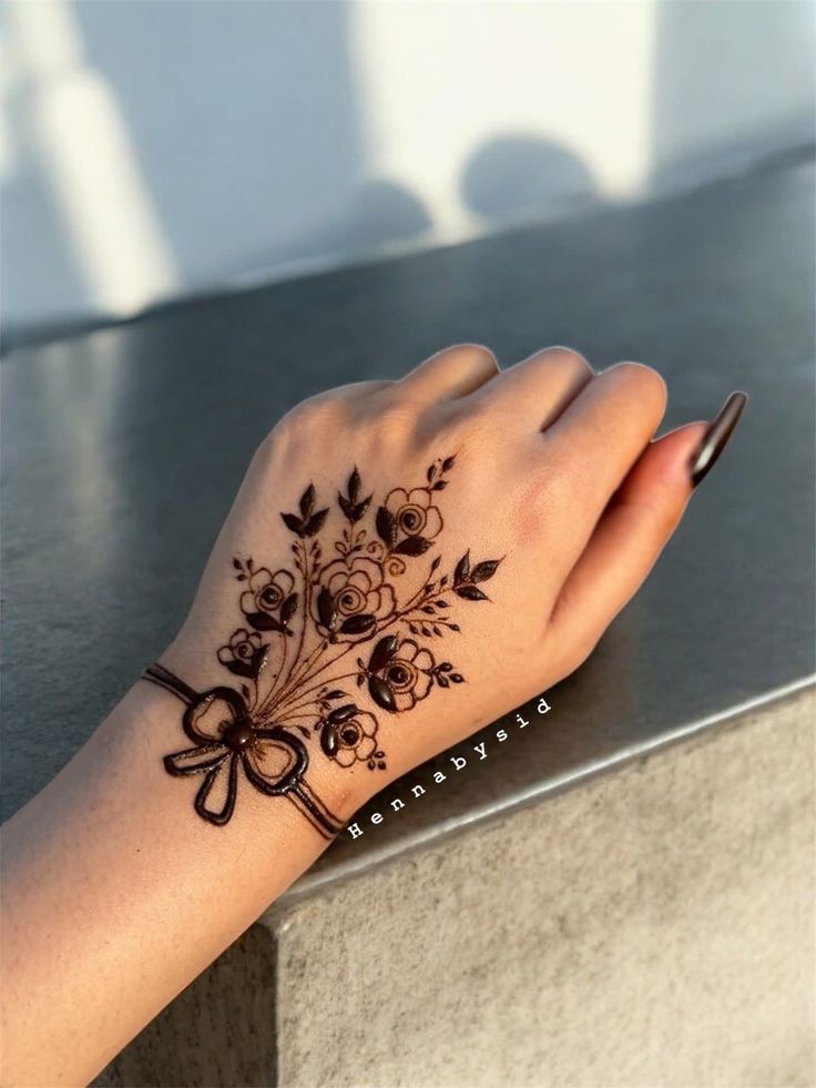 Mehndi Design Easy (4) Mehndi Design Easy (4)