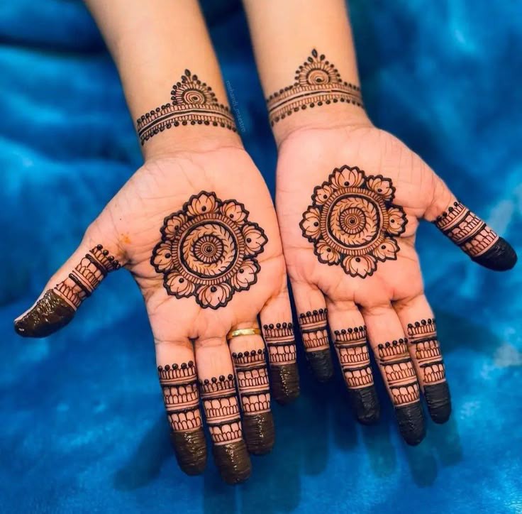 Mehndi Design Easy and Beautiful Images Front Hand Simple Download (8)