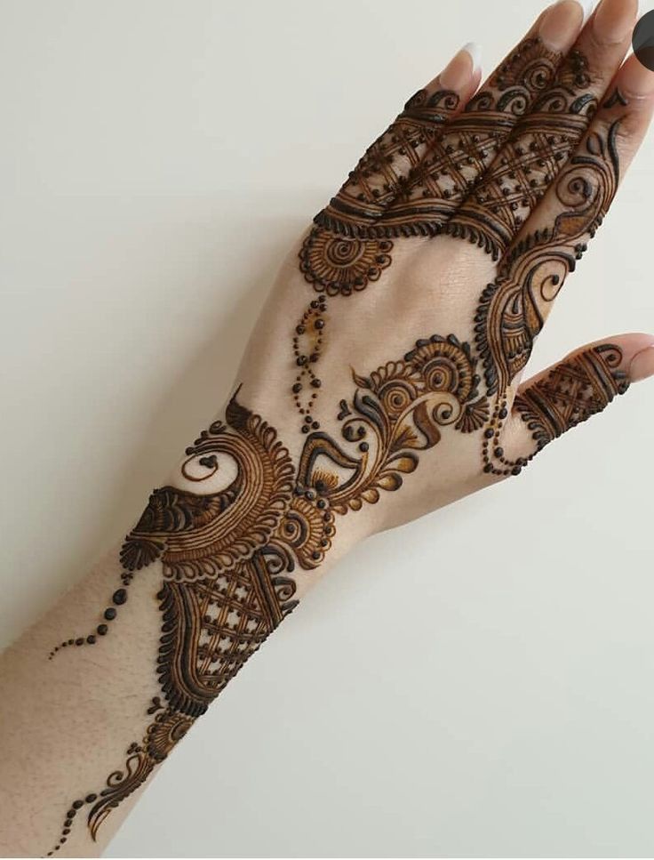 Mehndi Design For Karva Chauth (17)