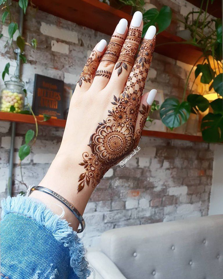 Mehndi Design For Karva Chauth (20)