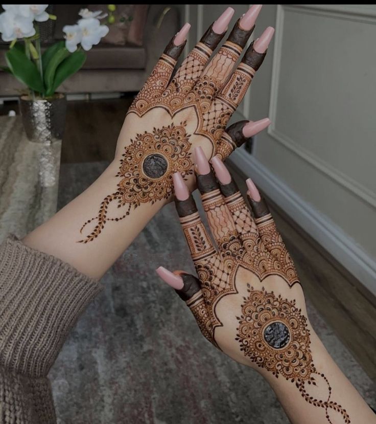 Mehndi Design For Karva Chauth (6)