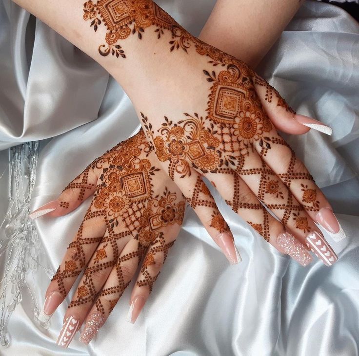 Mehndi Design For Karva Chauth (9)