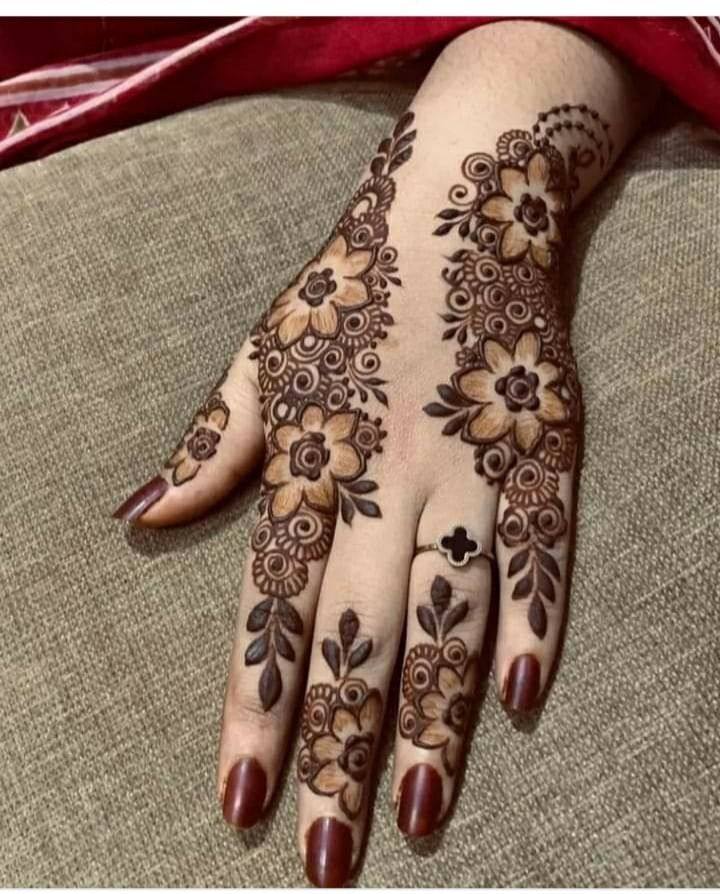Mehndi Designs Royal (14)