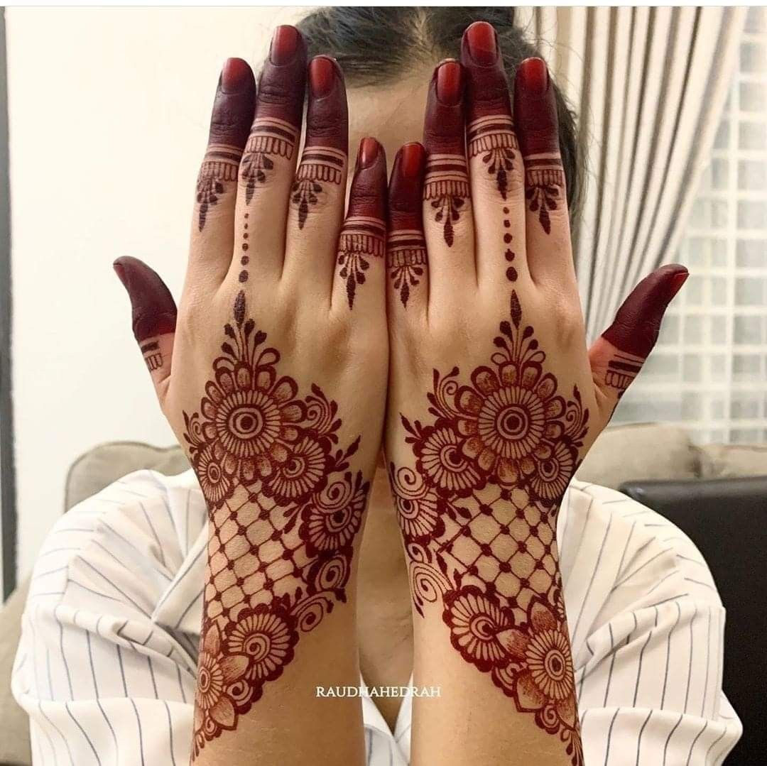 Mehndi Designs Royal (20)