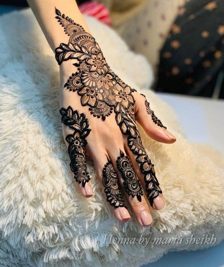 Mehndi Designs Royal (29)