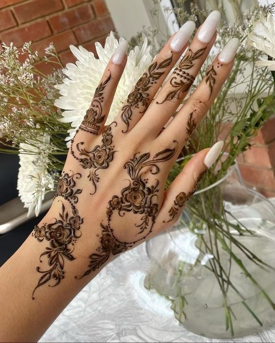 Modern Mehndi Design Full Hand (22)