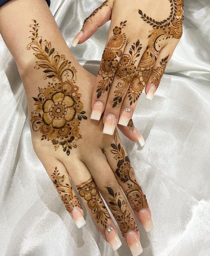 Modern Mehndi Design Full Hand (28)