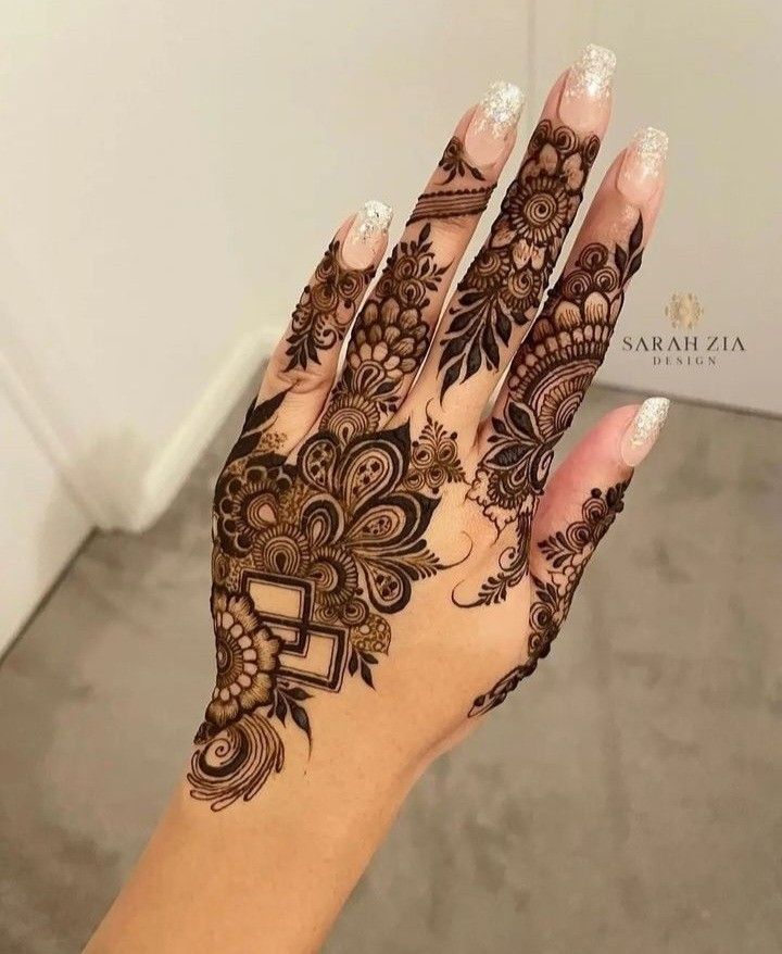 Modern Mehndi Design Full Hand (36)