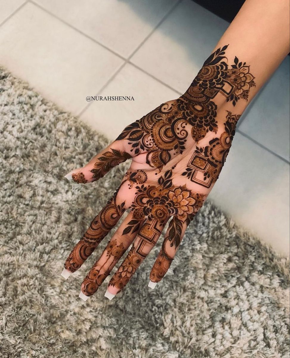 Modern Mehndi Design Full Hand (43)