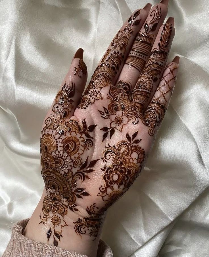 Modern Mehndi Design Full Hand (48)