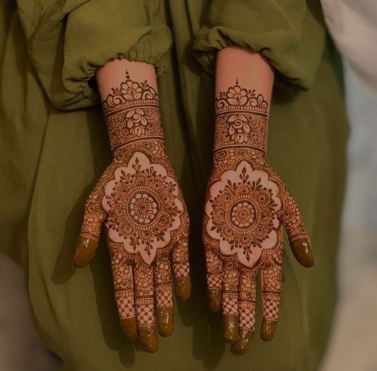 Punjabi Front Hand Mehndi Design Punjabi Front Hand Mehndi Design