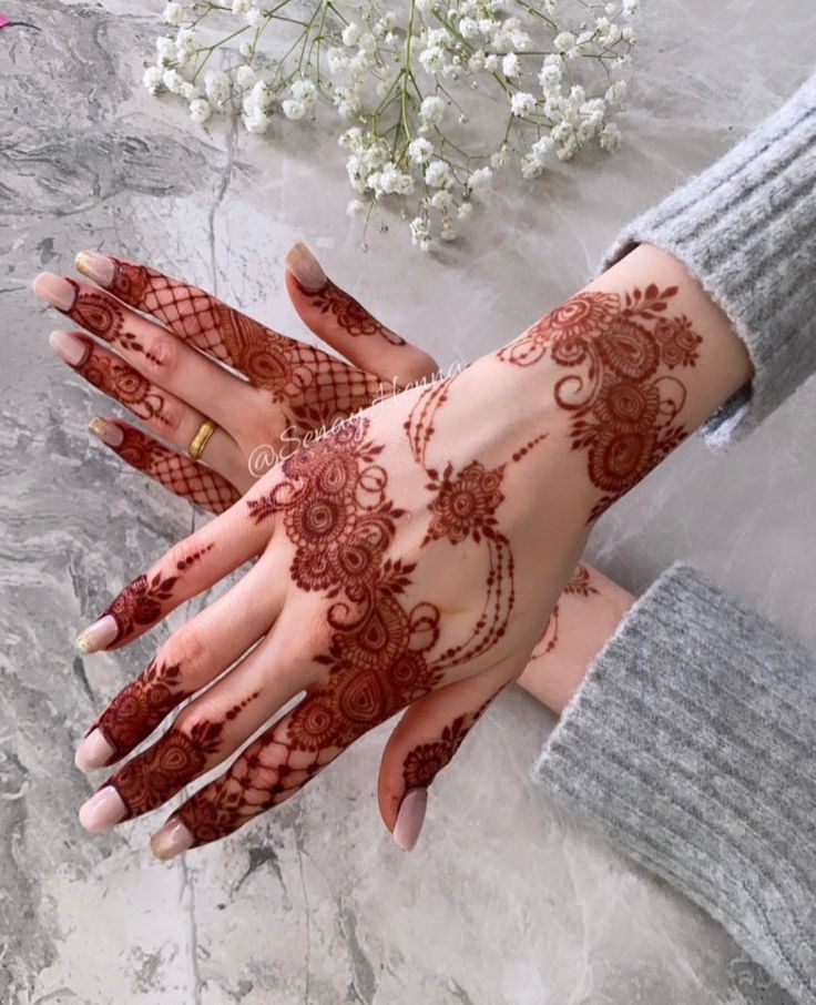 Punjabi Royal Hand Mehndi Design (2) Punjabi Royal Hand Mehndi Design (2)