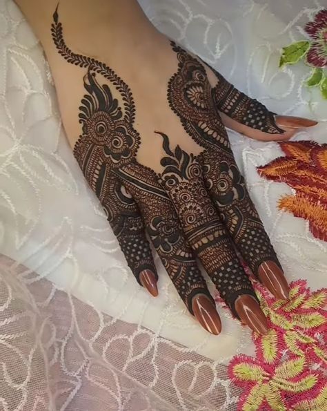Punjabi Royal Mehndi Design (10) Punjabi Royal Mehndi Design (10)