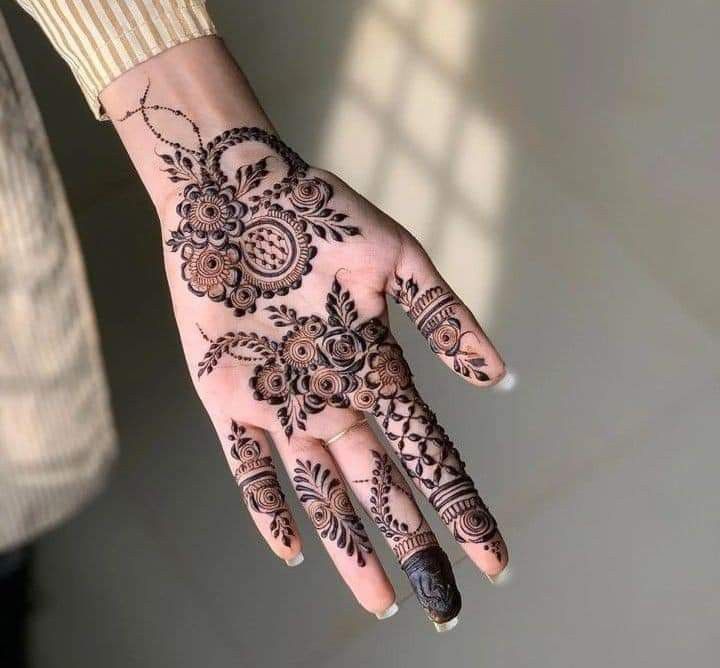 Punjabi Royal Mehndi Design Front Hand (47) Punjabi Royal Mehndi Design Front Hand (47)