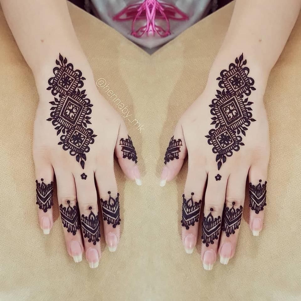 Punjabi back Hand Mehndi Design (9) Punjabi back Hand Mehndi Design (9)