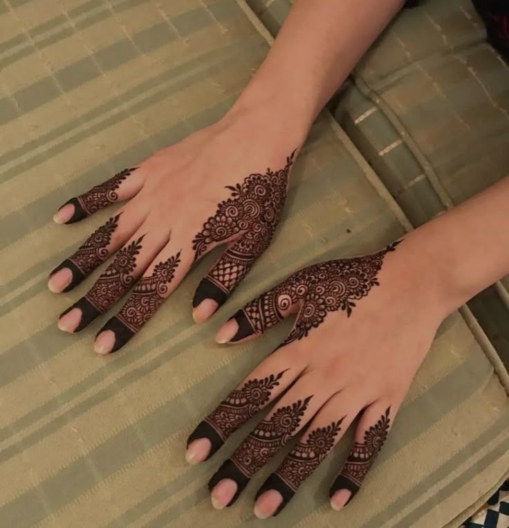 Simple Mehndi Design Images (15)