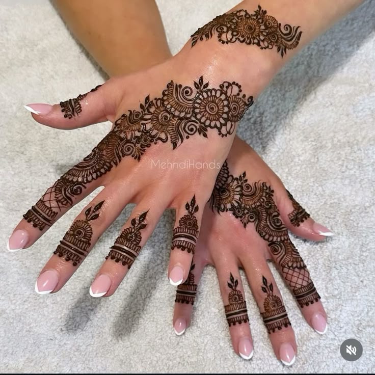Simple Mehndi Design Photos (26)