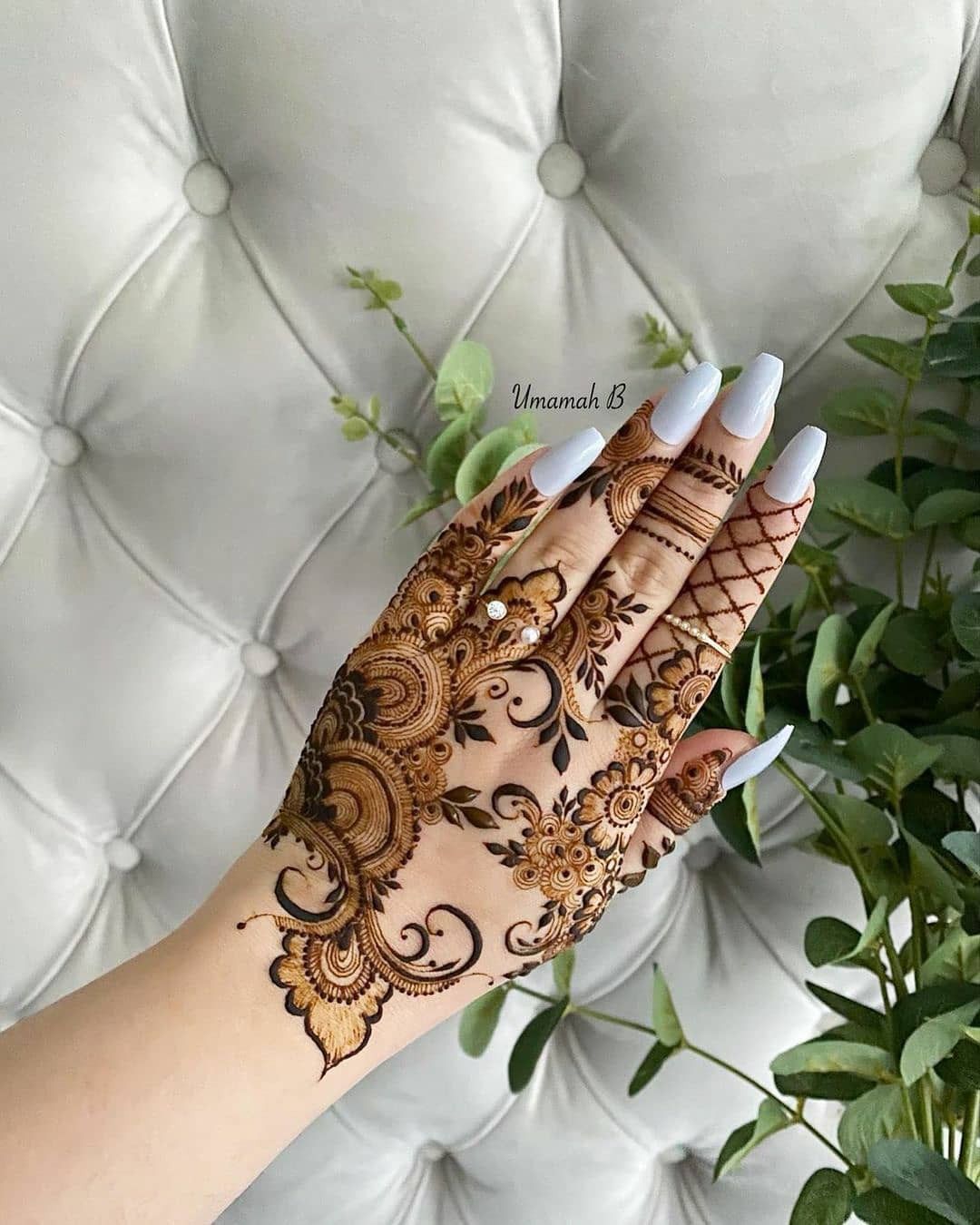 Simple Mehndi Design Photos (47)