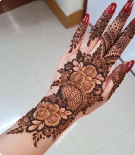 Very Easy Arabic Mehndi Design (13)