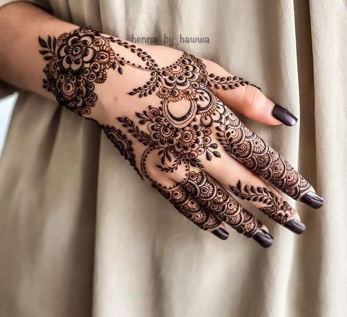Very Easy Arabic Mehndi Design (24)