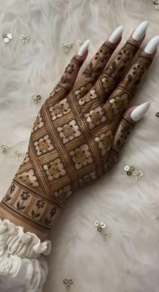 imgi 234 stylish back hand mehndi design dulhan 557x1024