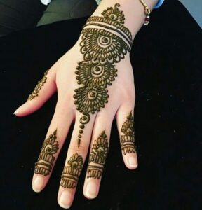 imgi 295 very simple mehndi designs for kids front hand 288x300