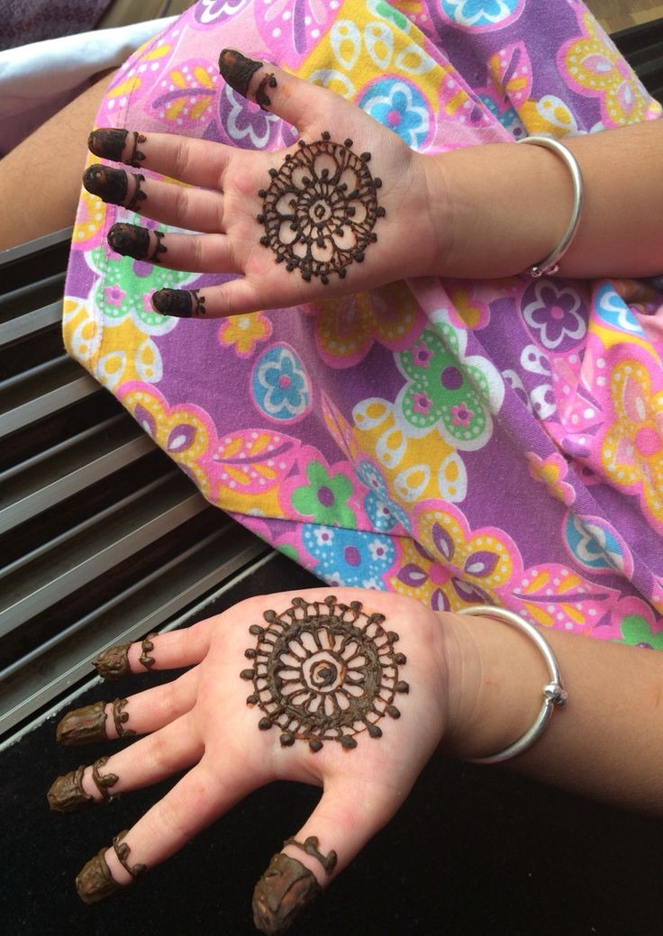 imgi 37 mehndi designs for kids front hand simple and beautiful 2