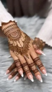 imgi 414 cute back hand mehndi design 1 169x300