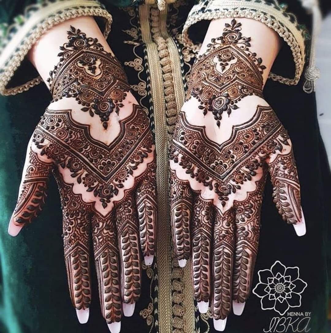 Amazing Royal Front Hand Mehndi Design (5)