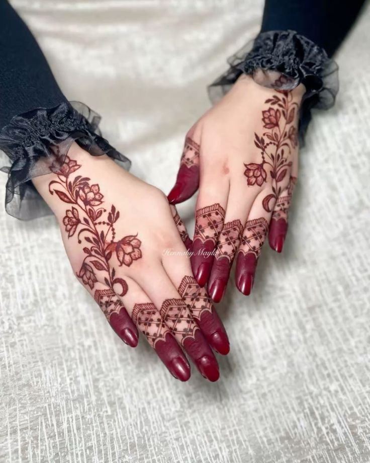 Easy Mehndi Design Beautiful (12) Easy Mehndi Design Beautiful (12)