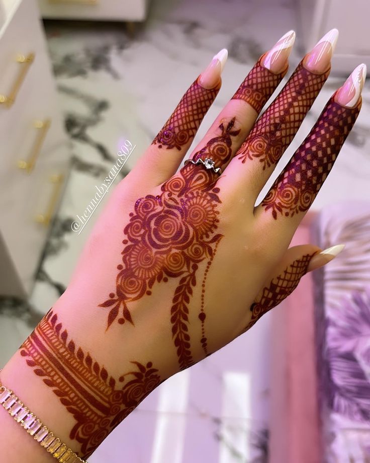 Easy Mehndi Design Beautiful (17) Easy Mehndi Design Beautiful (17)